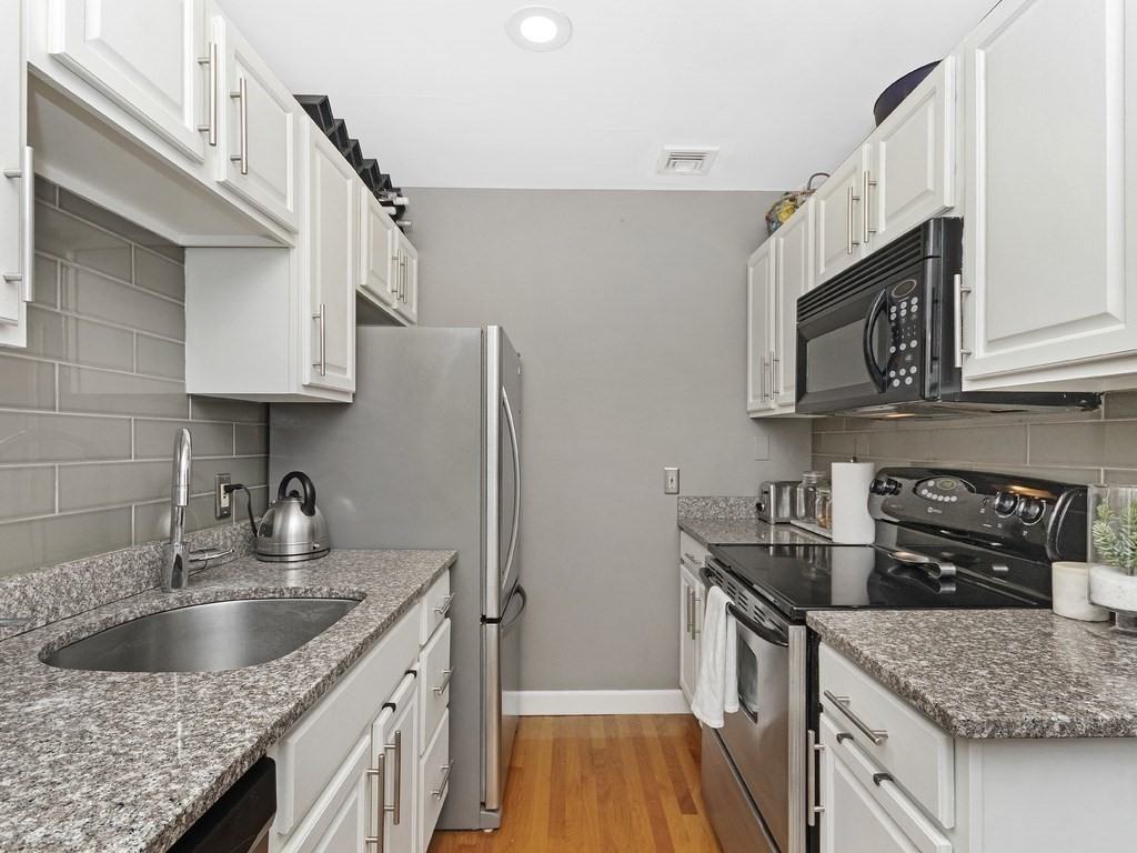15 Medford St #1 - Photo 3 of 26