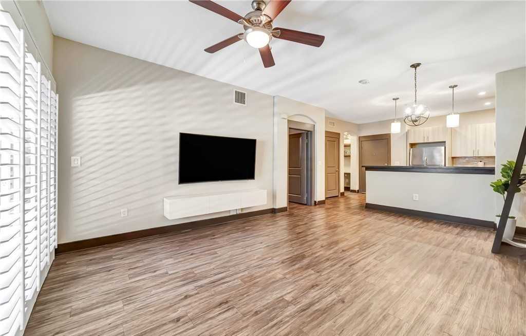 24505 Town Center Dr - Photo 3 of 6