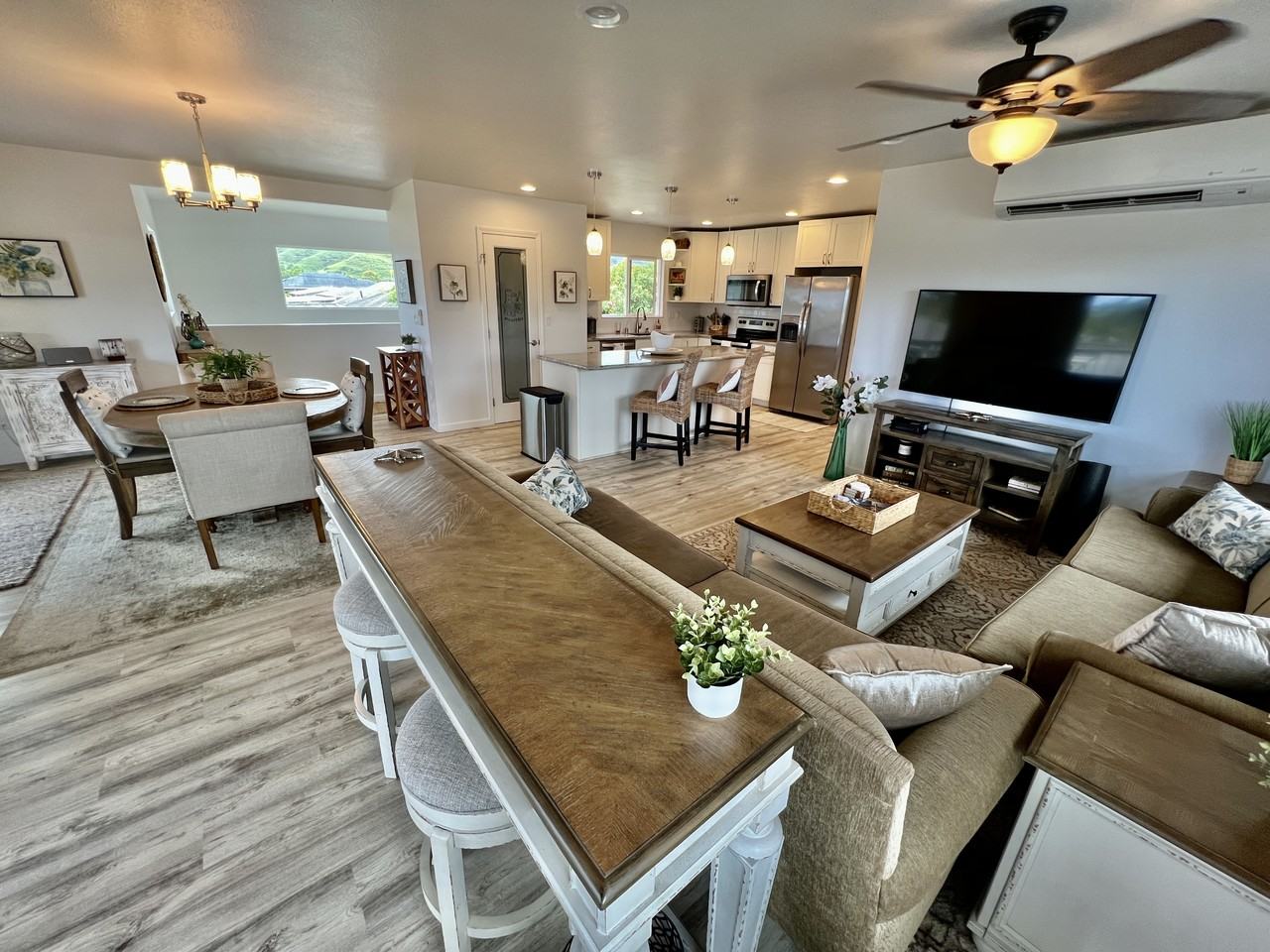 451 451 Lanae Way 4 B #NA - Photo 2 of 26