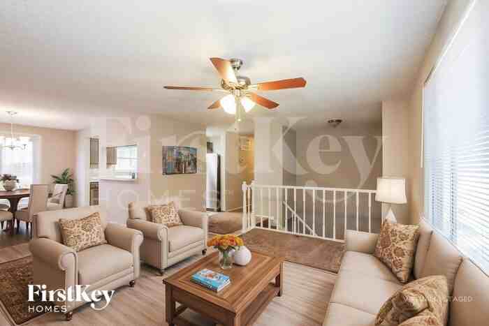 7333 Brigmore Dr - Photo 3 of 18