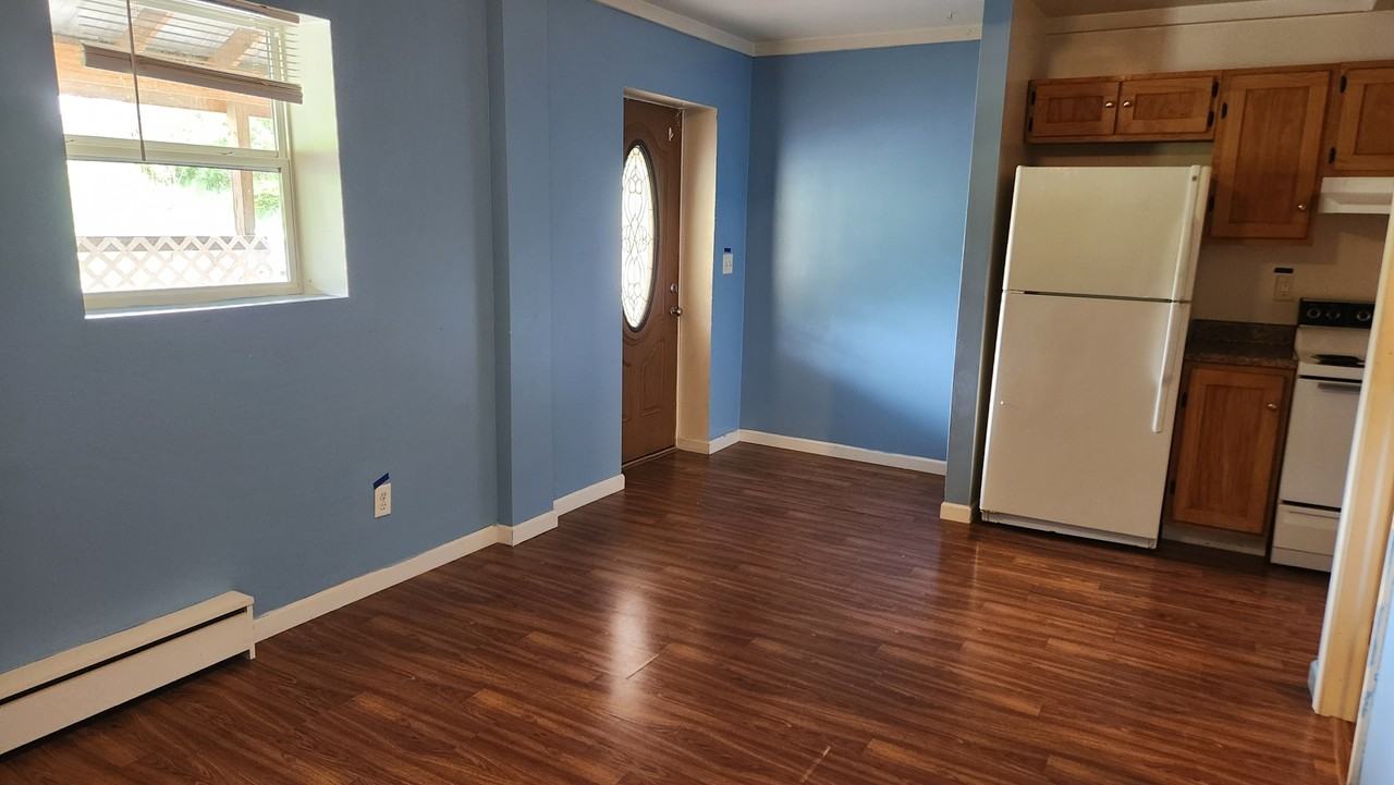 408 Lewis Road - Photo 3 of 15
