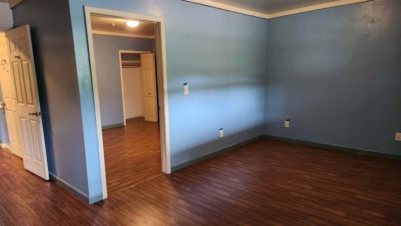 408 Lewis Road - Photo 4 of 15