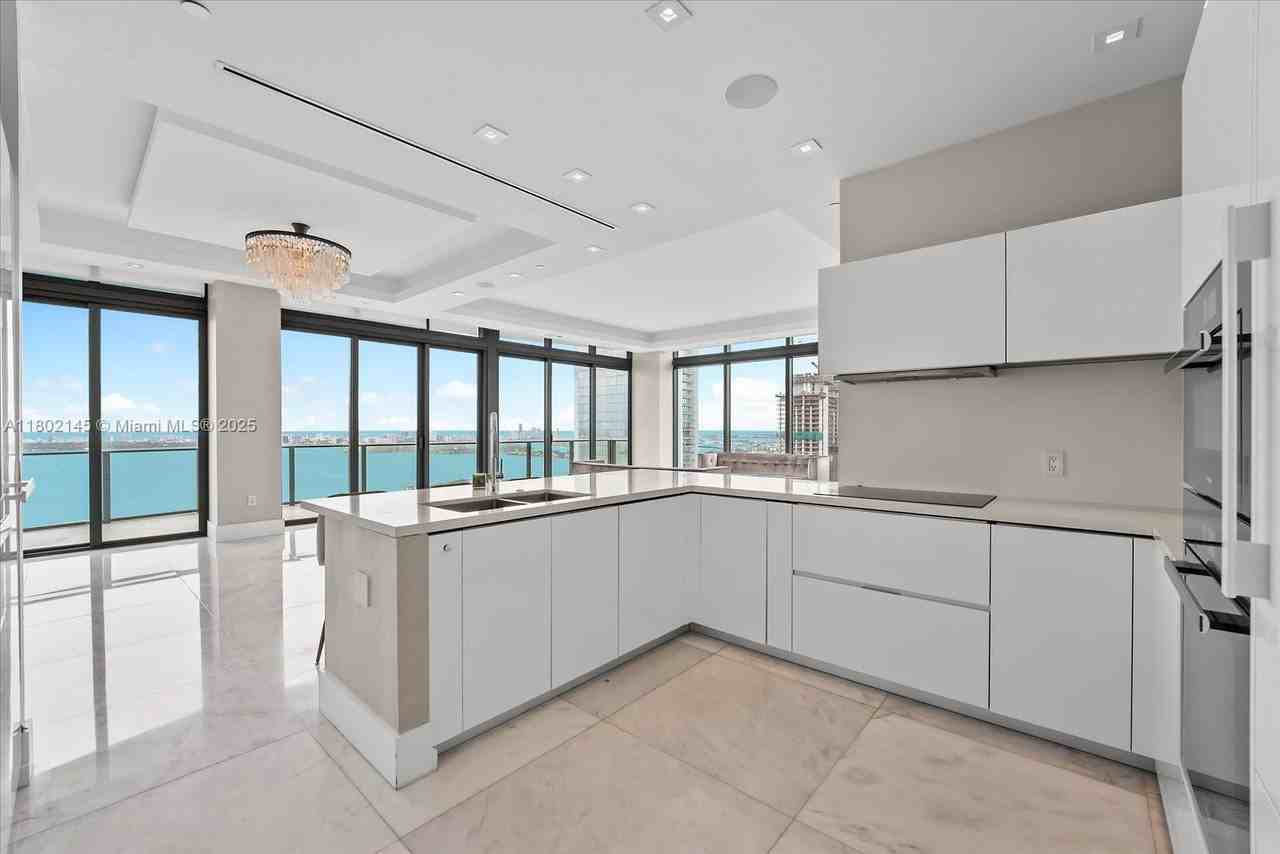 NE 27th St & Biscayne Blvd - Photo 3 of 15