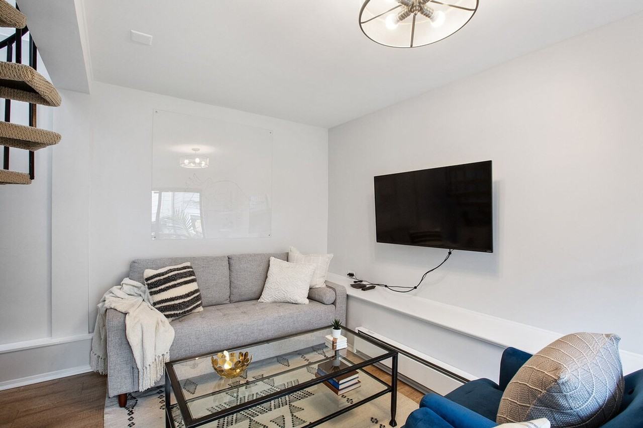 268 Day Street #1026710P - Photo 3 of 35