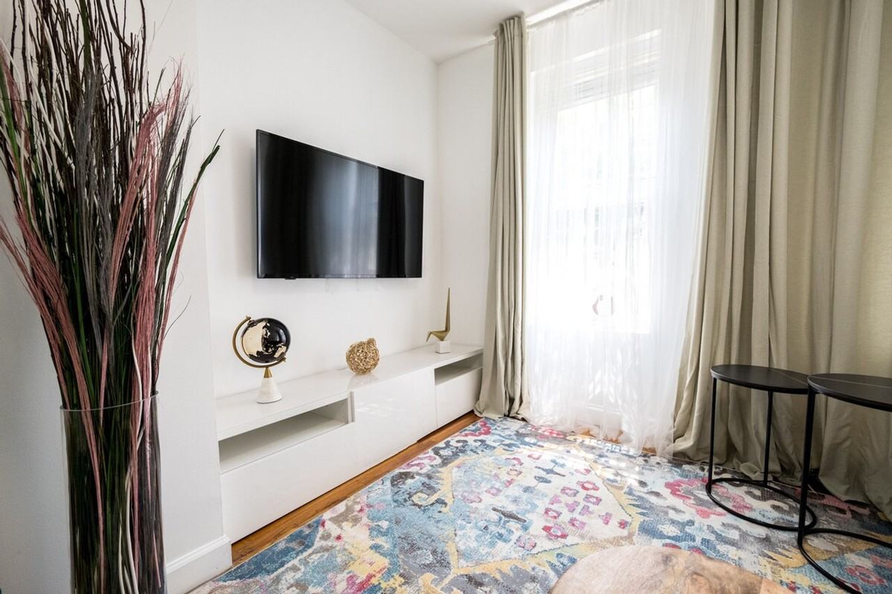 222 E 104th St #1031994P - Photo 6 of 30