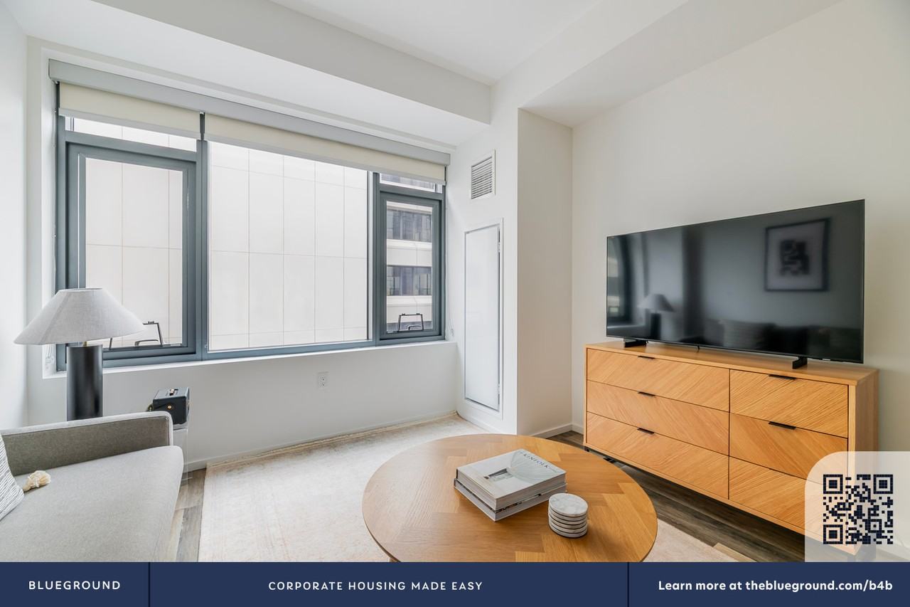 345 Harrison Avenue - Photo 5 of 34