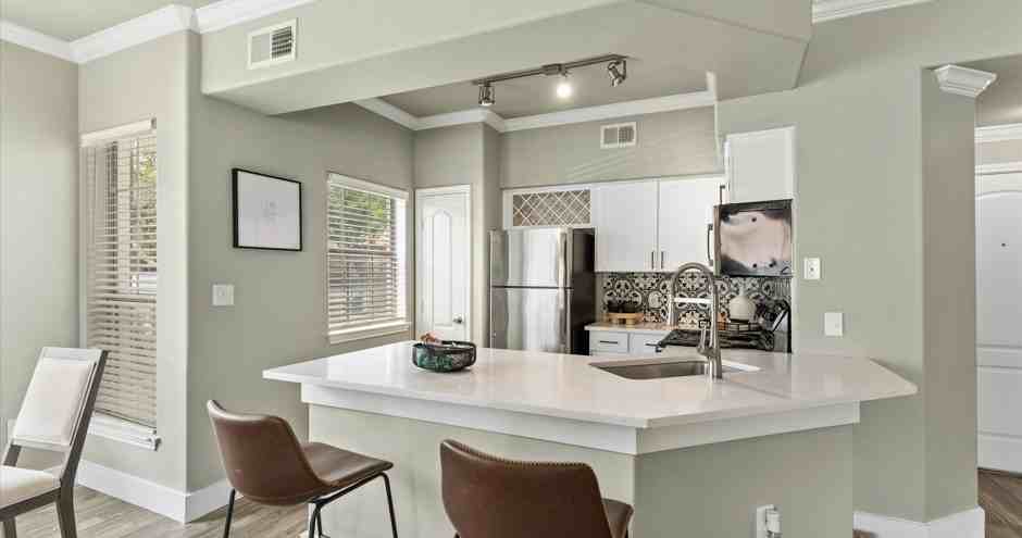 Sorrento - Photo 5 of 37