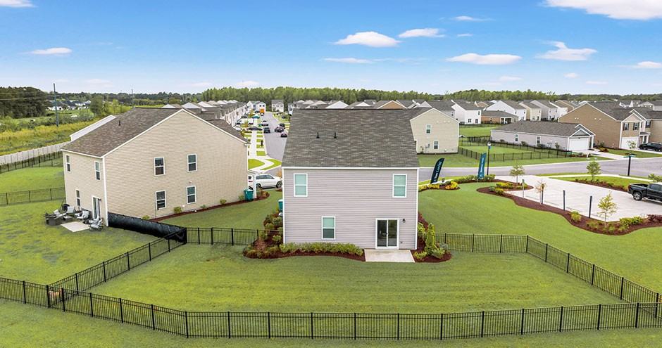 The Grove at Village Oaks - Photo 4 of 38