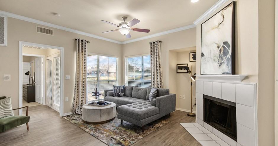 Ashford Apartments - Photo 2 of 39