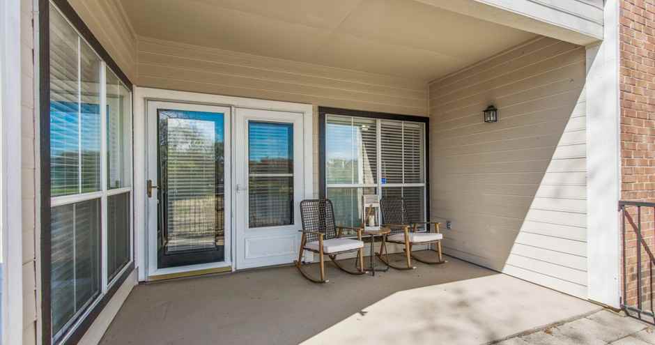 Ashford Apartments - Photo 4 of 39