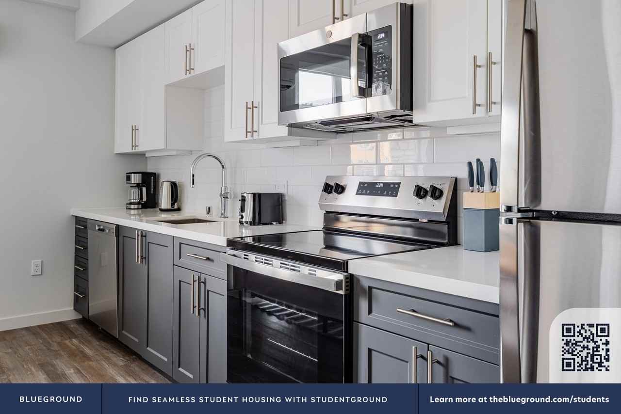 2077 Haste Street - Photo 7 of 76