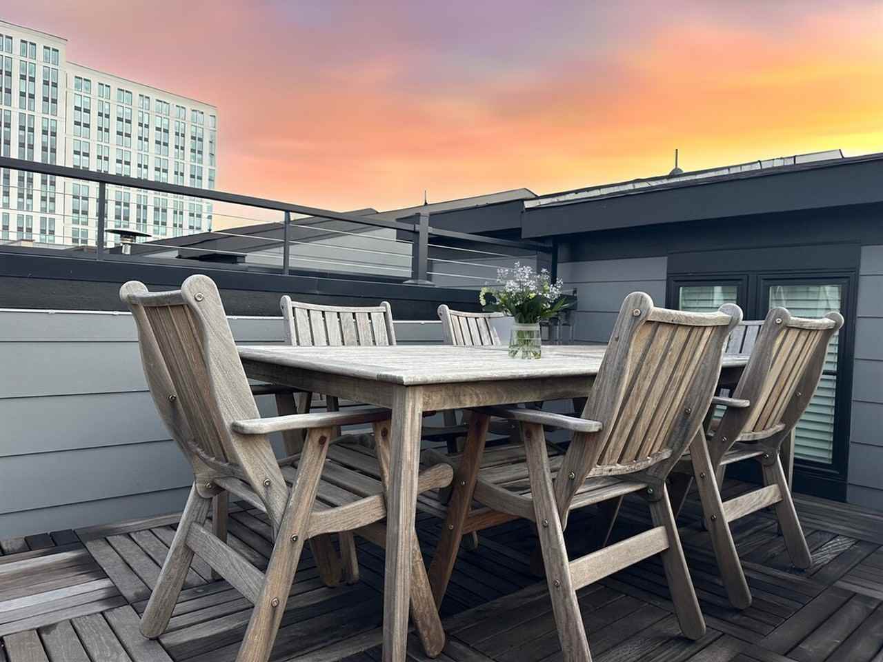 413 W Lenoir St #1051238P - Photo 2 of 35