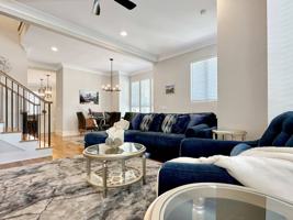 featured image of 413 W Lenoir St