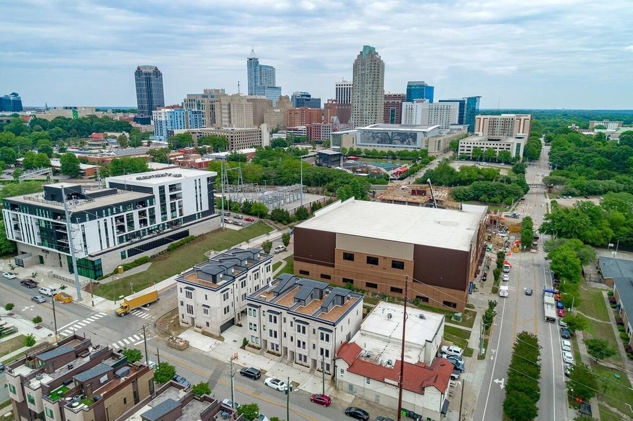 413 W Lenoir St #1051238P - Photo 2 of 35