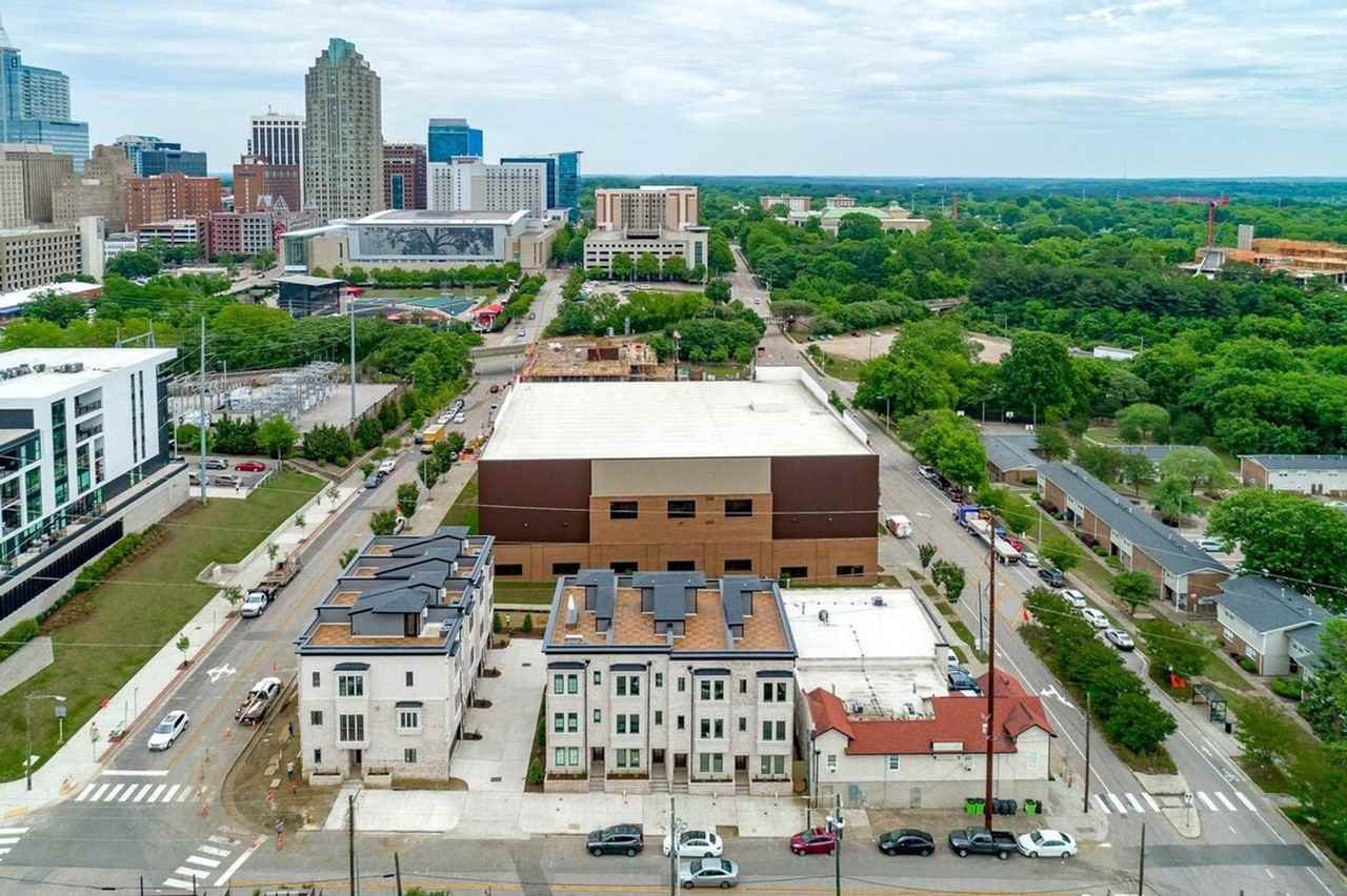 413 W Lenoir St #1051238P - Photo 3 of 35