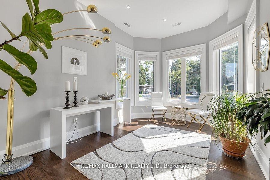 16 Tadcaster Place - Photo 3 of 25