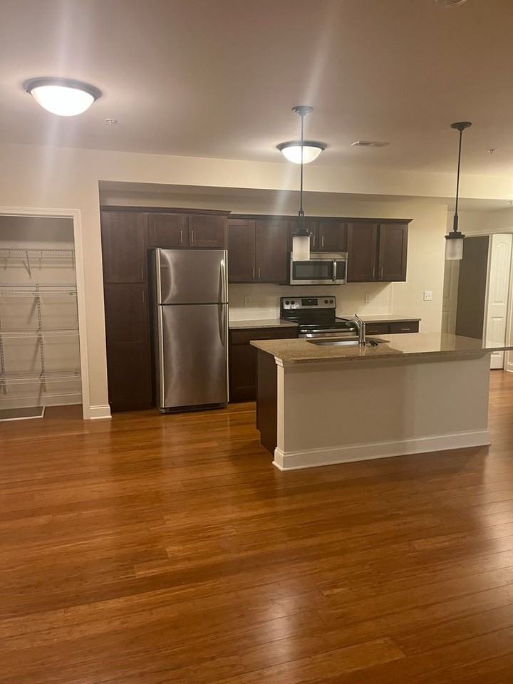 964 - Park Place Town Center - Photo 2 of 10