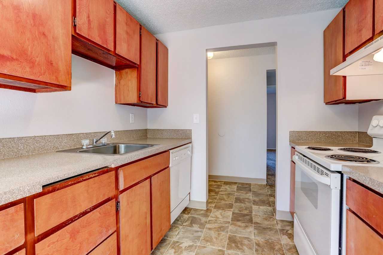 The Forest Retreat Apartments - Photo 6 of 20