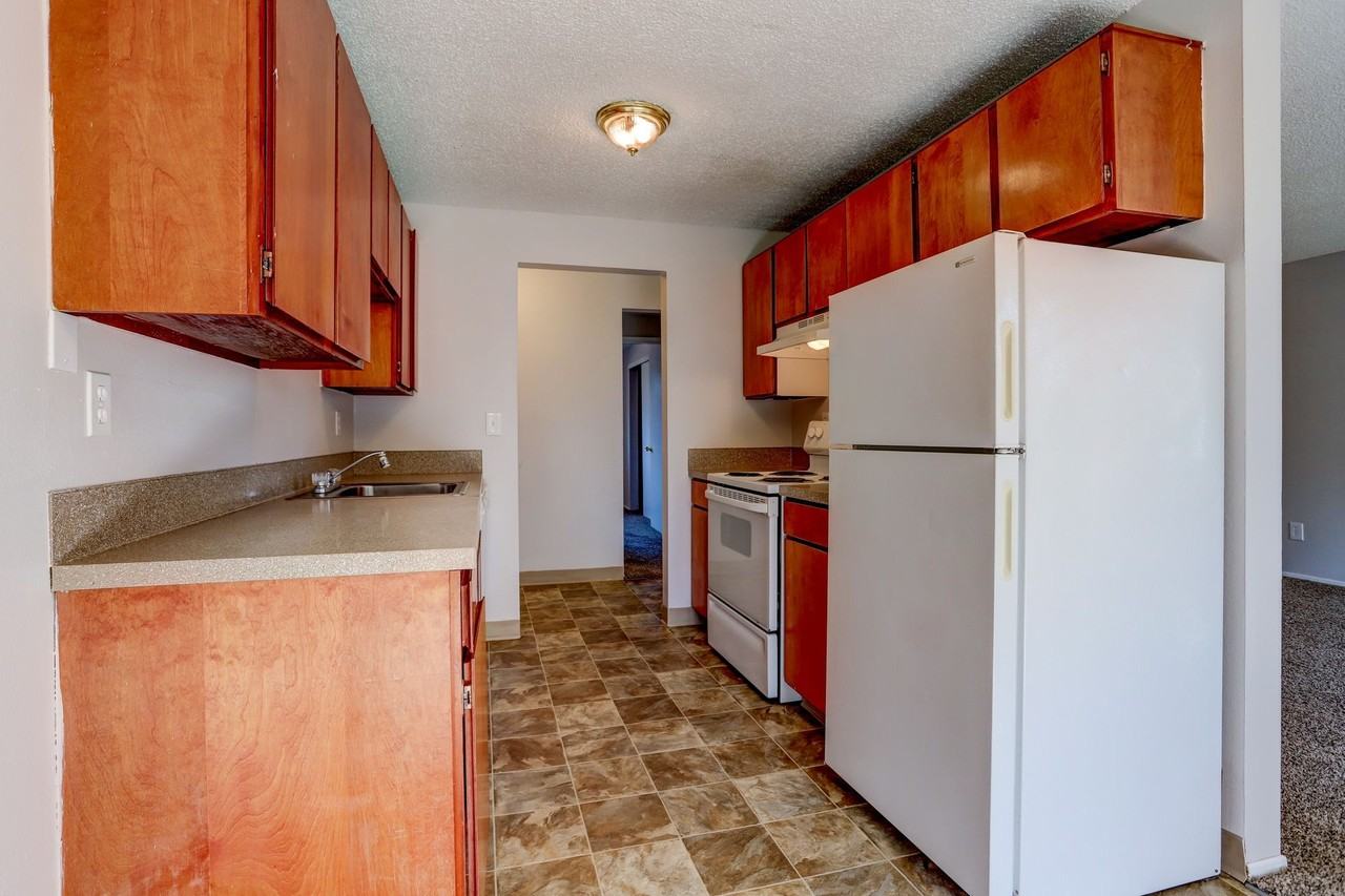 The Forest Retreat Apartments - Photo 7 of 20