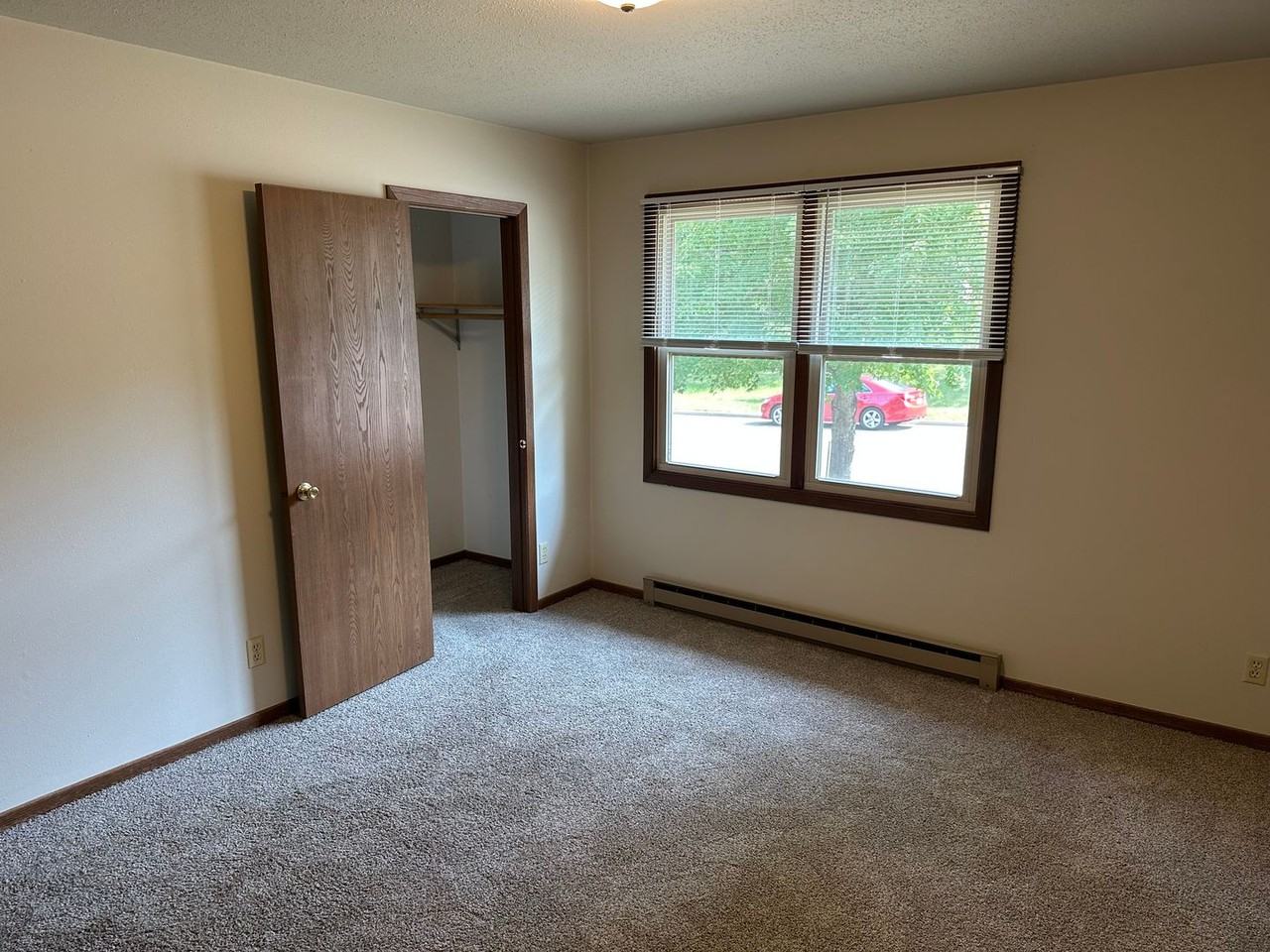 1136 5th St E - Photo 4 of 7