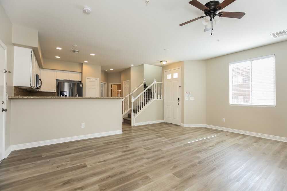 10617 Bear Lodge Ct - Photo 4 of 17