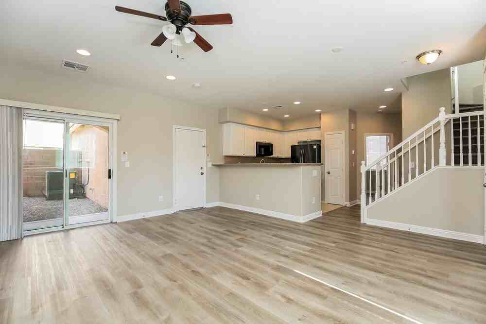 10617 Bear Lodge Ct - Photo 6 of 17