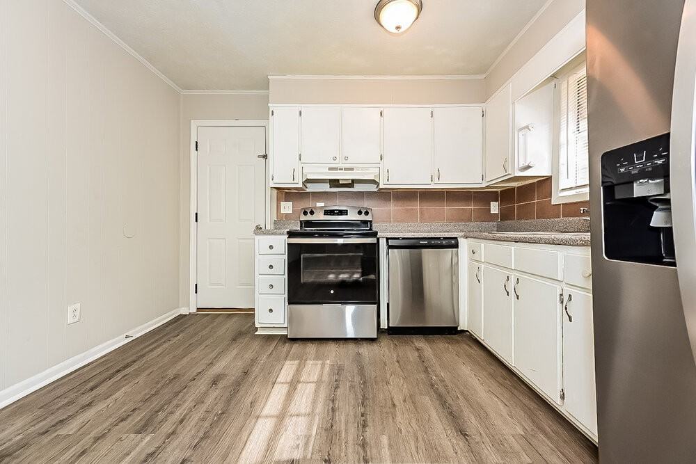 246 Bellwood Ln - Photo 6 of 16