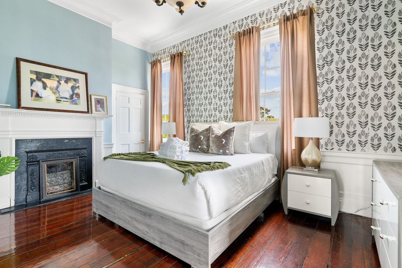 96 Ashley Avenue - Photo 3 of 41