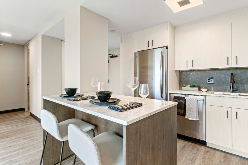 1892 W Ogden Ave #1892WOGDEN - Photo 4 of 18