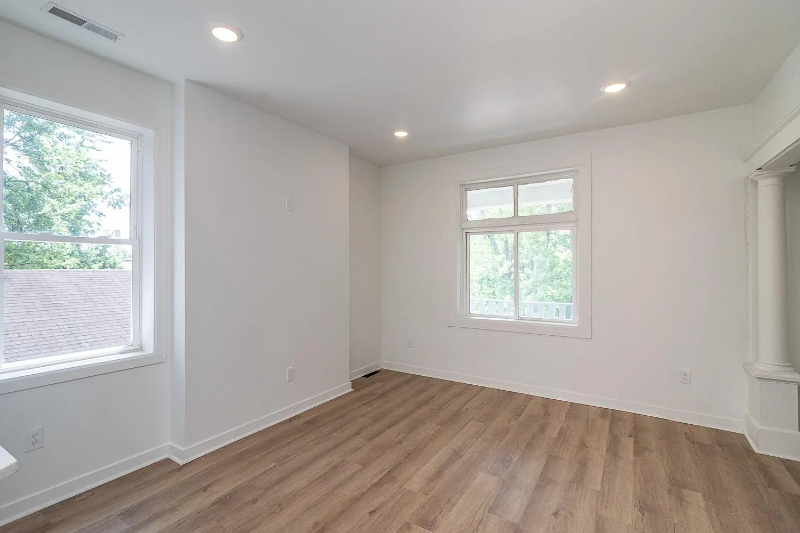 2328 Saint James Ave #2 - Photo 3 of 20