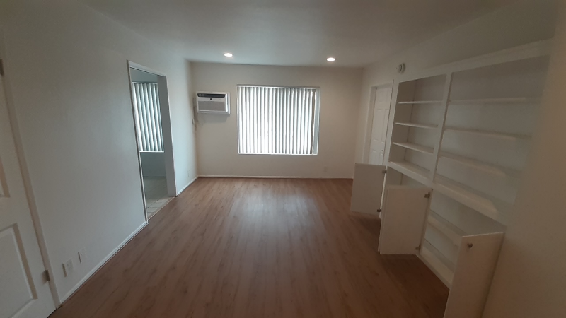 5929 Laurel Canyon Boulevard #15