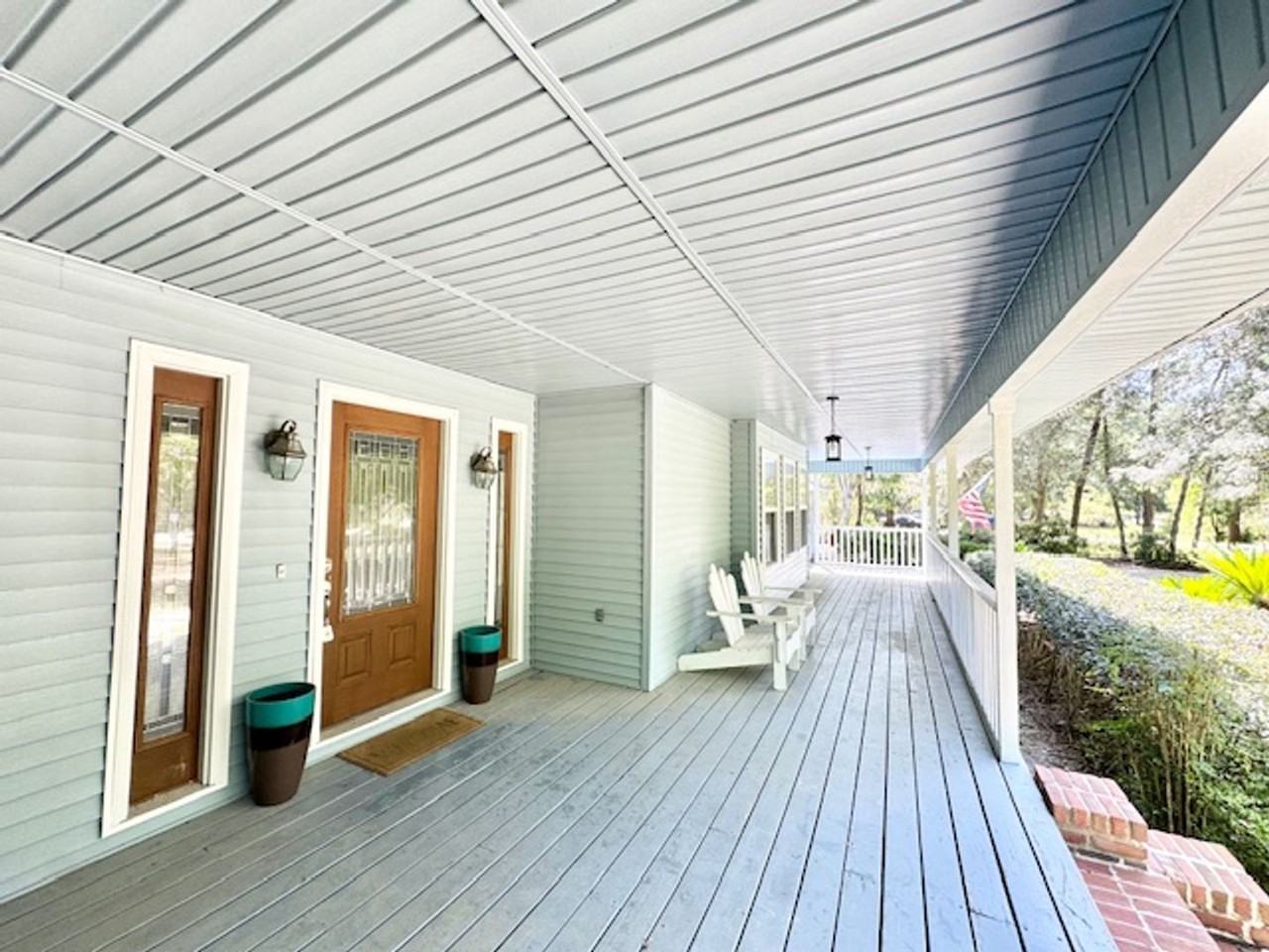 1034 Rocky Bayou Dr - Photo 2 of 42