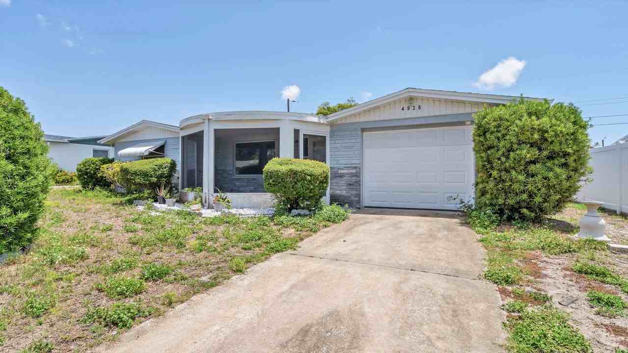 4928 Mirage Ave - Photo 3 of 32