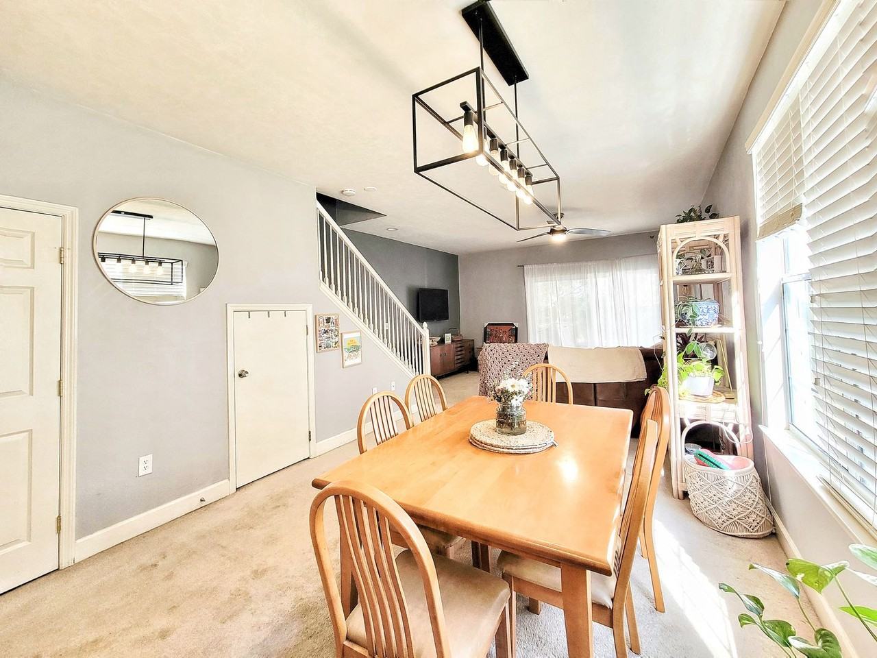 901 Nw 21st Ave - Photo 5 of 24