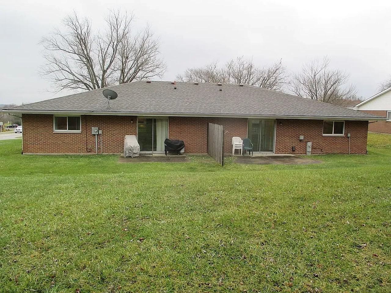 Kewanna Lane 2318-2324 - Photo 2 of 11