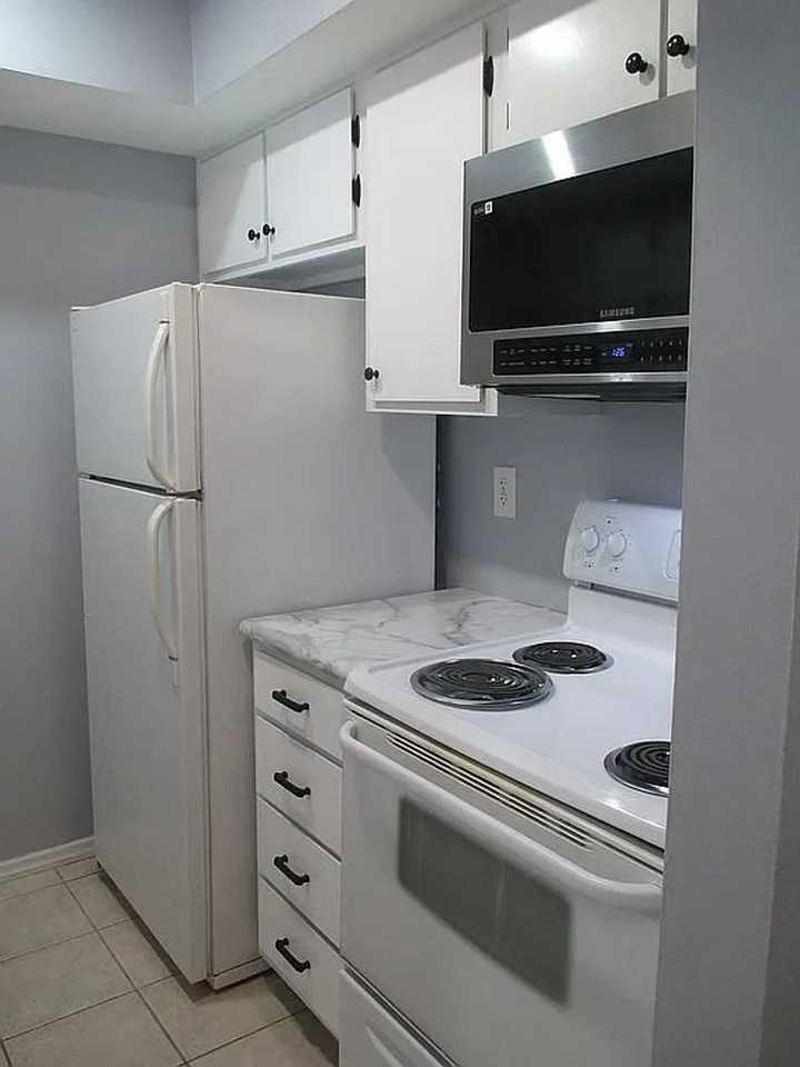 Kewanna Lane 2318-2324 - Photo 3 of 11