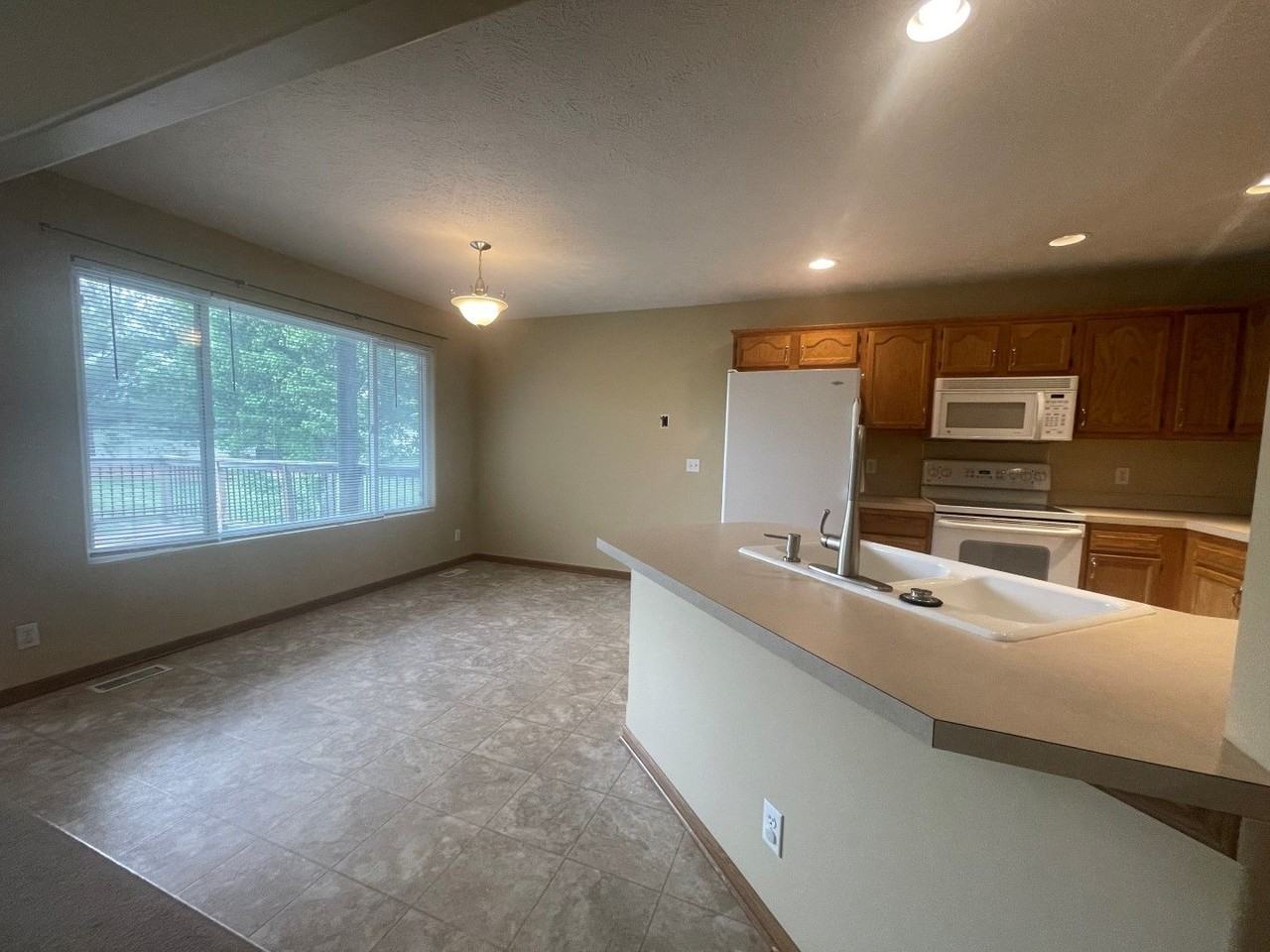 2309 Aberdeen Dr - Photo 5 of 17