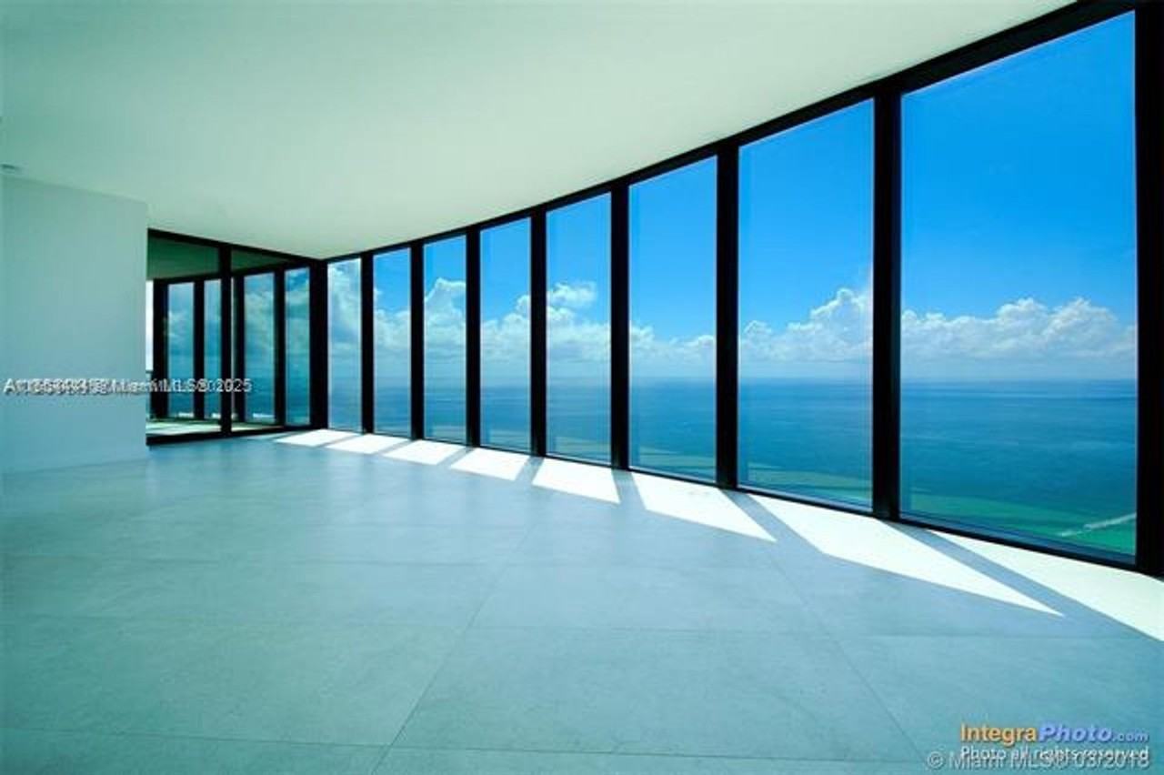 18555 18555 Collins Ave appt 5001 - Photo 3 of 41