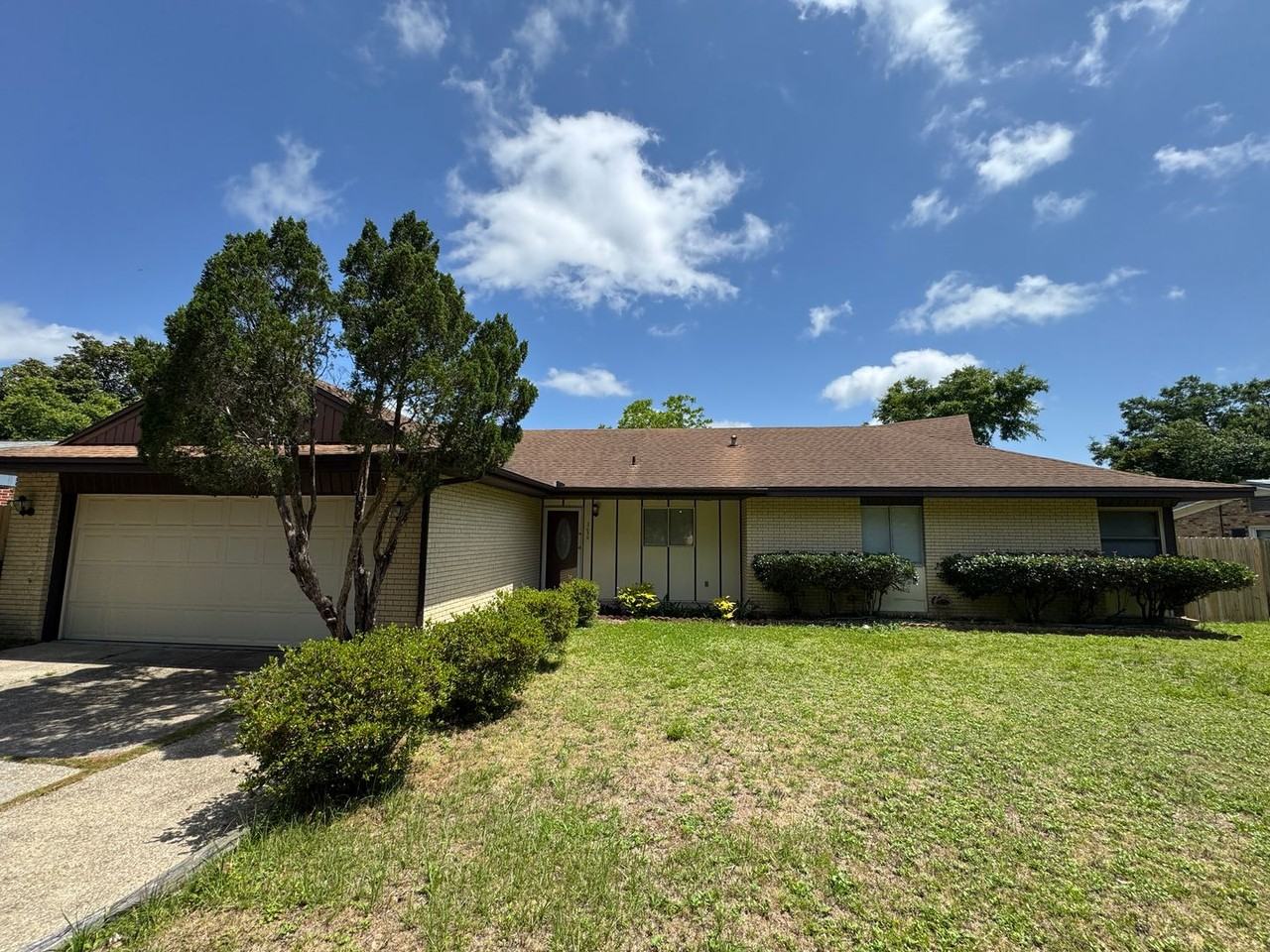 3630 Overland Dr - Photo 2 of 23