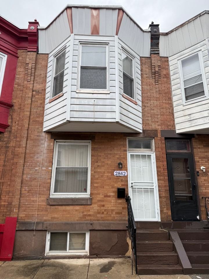 2842 N Stillman St #NA - Photo 4 of 11