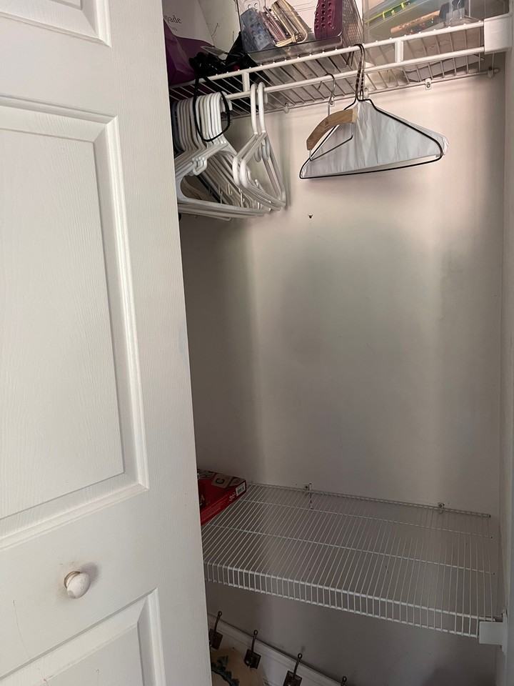 2720 Midway Park Ct #NA - Photo 6 of 7