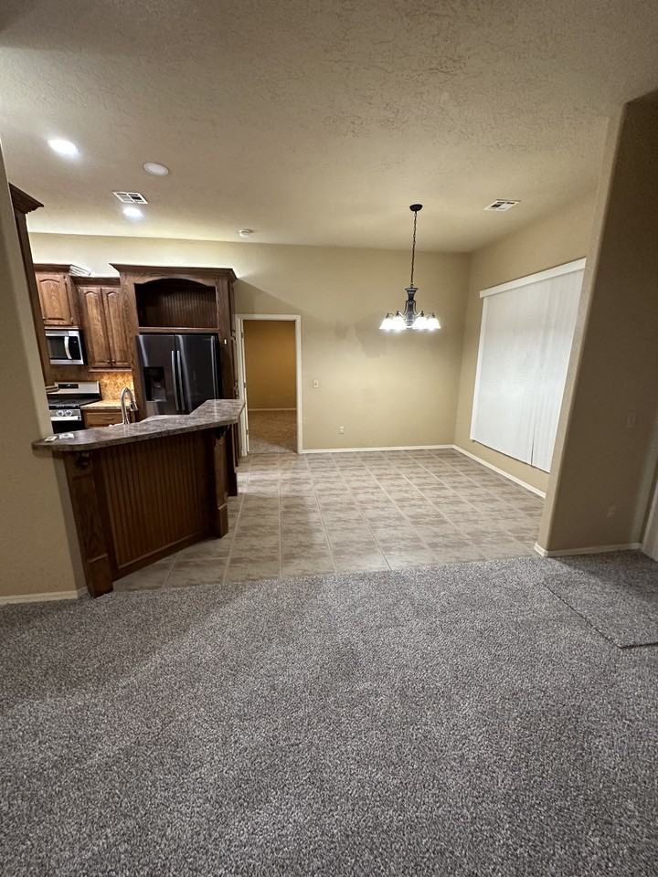 600 E Forest Ln #NA - Photo 3 of 10