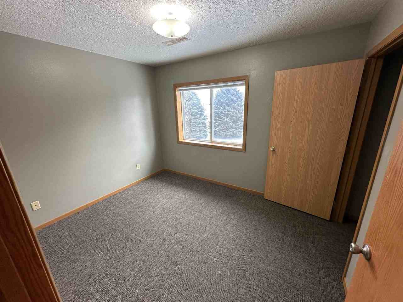 100 12th St Sw #3 - Photo 2 of 10