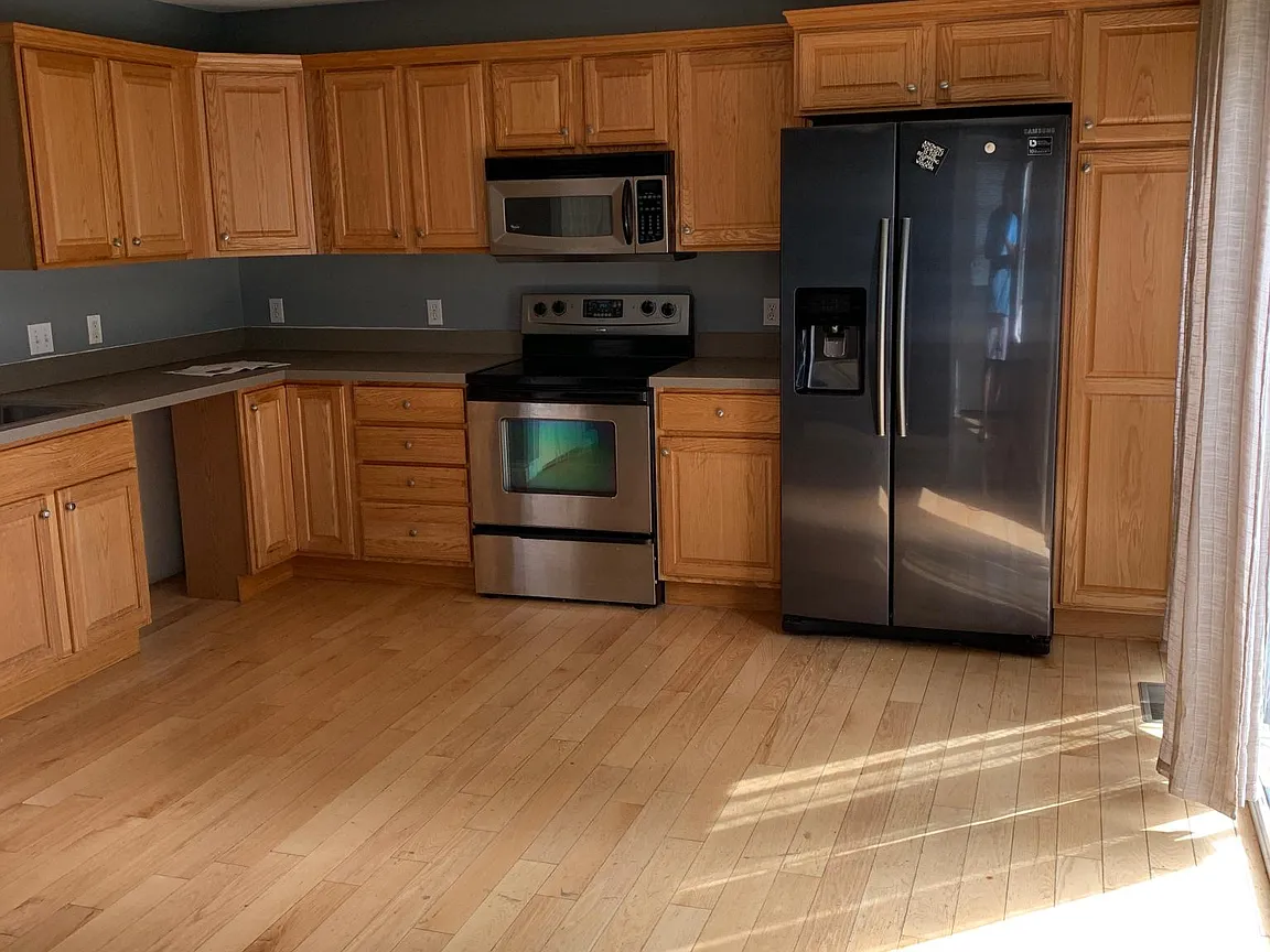 95A E Main St #NA - Photo 3 of 5