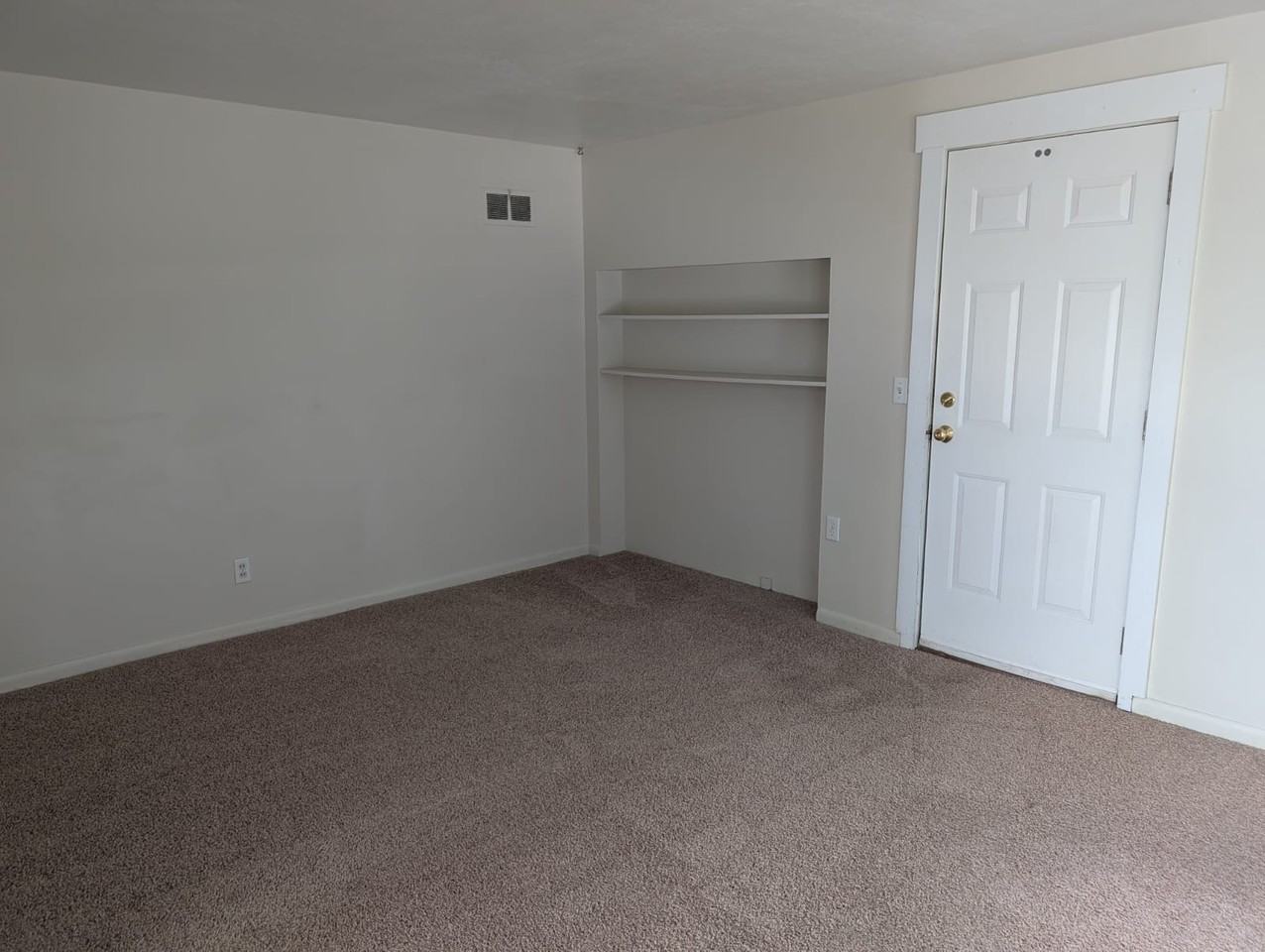 3827 S 48th St #2 - Photo 2 of 19