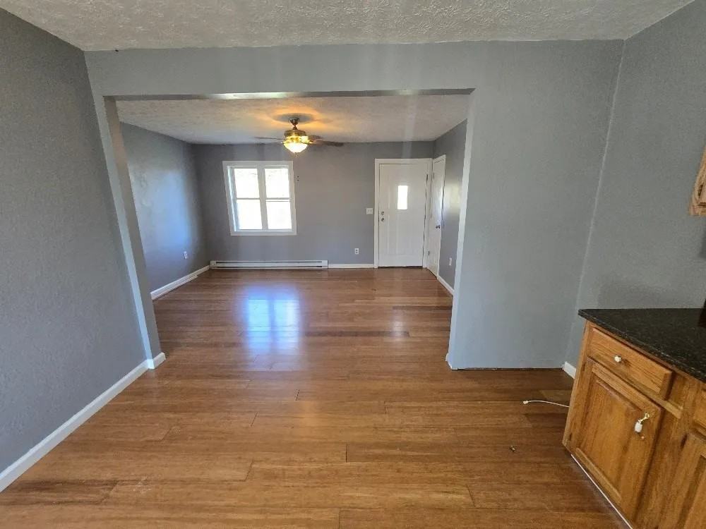 122 Wallace Ct #NA - Photo 2 of 12