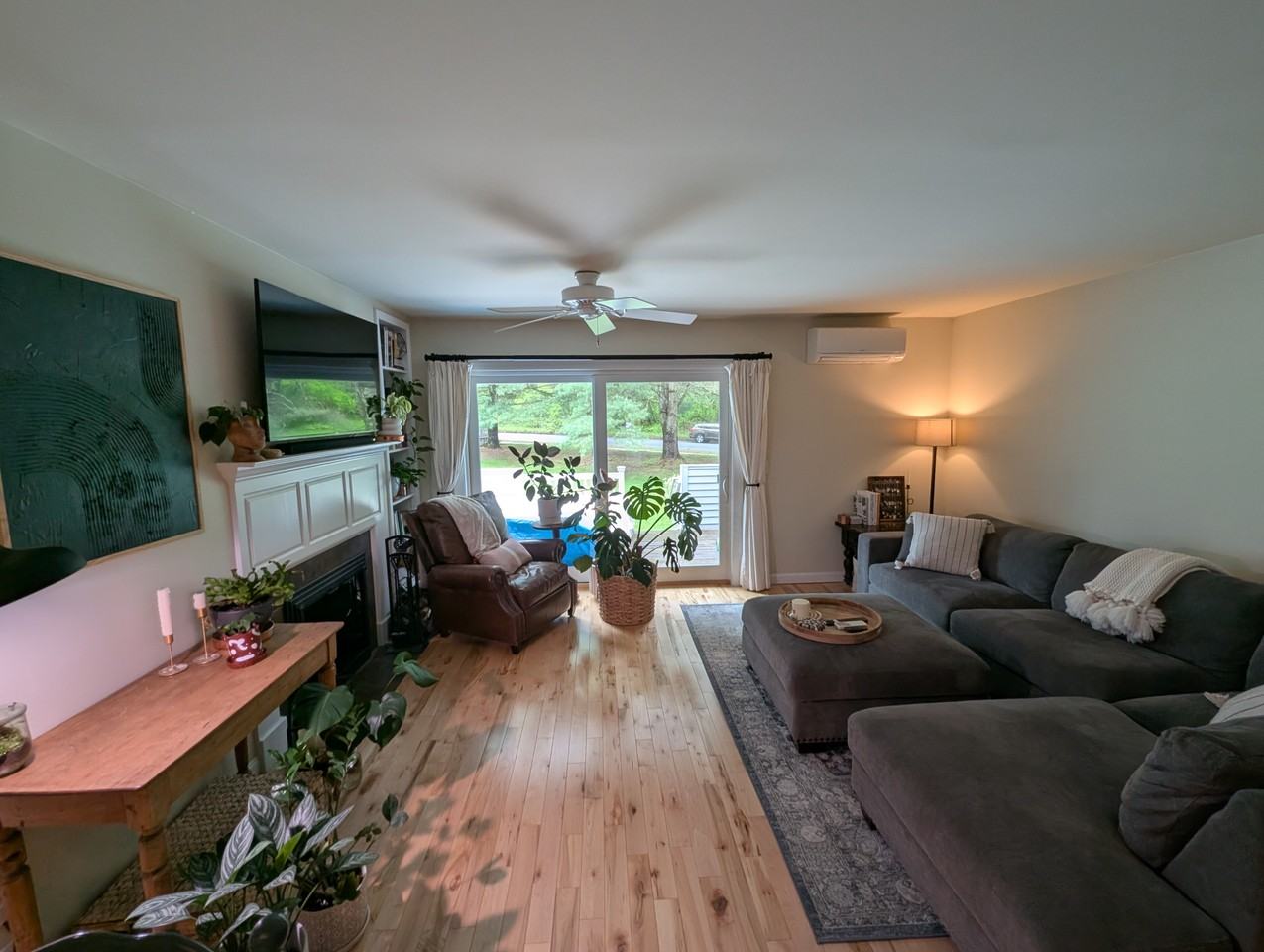 33 Harbor View Rd #902 - Photo 2 of 37