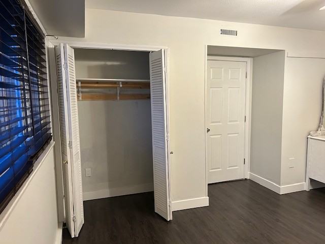 12367 72 Avenue - Photo 2 of 10