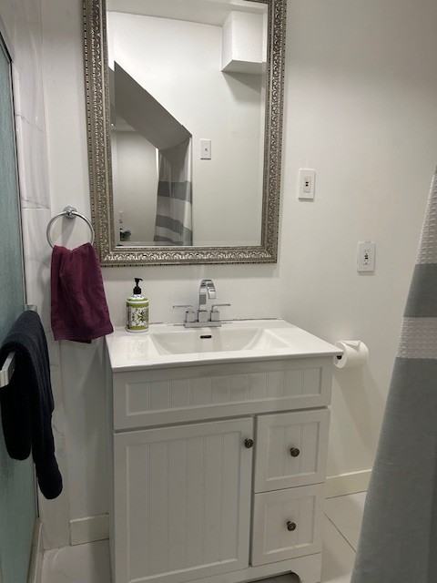 12367 72 Avenue - Photo 3 of 10