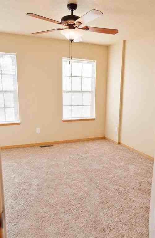 250 South Slopeside Drive - Photo 7 of 15